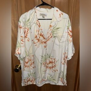 Tommy Bahama Men’s Collared Button Down Short Sleeve Shirt